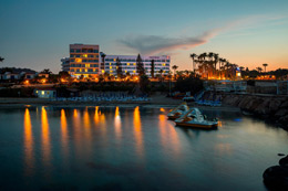 CAVO MARIS BEACH HOTEL , hotel, sistemazione alberghiera